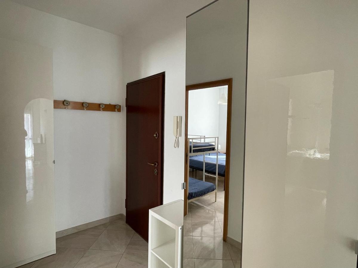 Appartamenti Con Giardino E Posto Auto Per Famiglie 菲纳莱利古雷 外观 照片